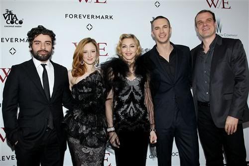 20120124-pictures-madonna-we-new-york-premiere-45.jpg