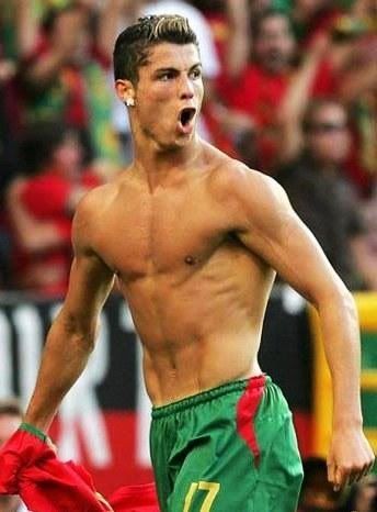 Ronaldo Shirt on Cristiano Ronaldo Shirt Off  5 Jpg