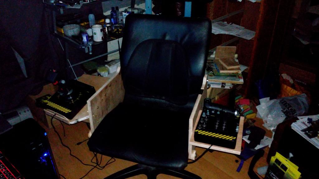 GamingChairhack2_zpsd212b128.jpg