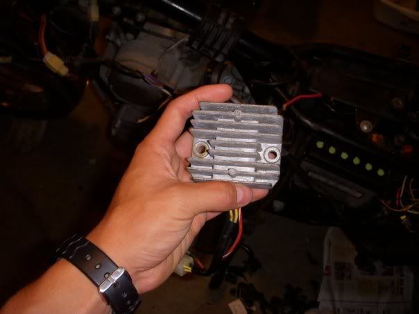 [Image: regulatorrectifier.jpg]