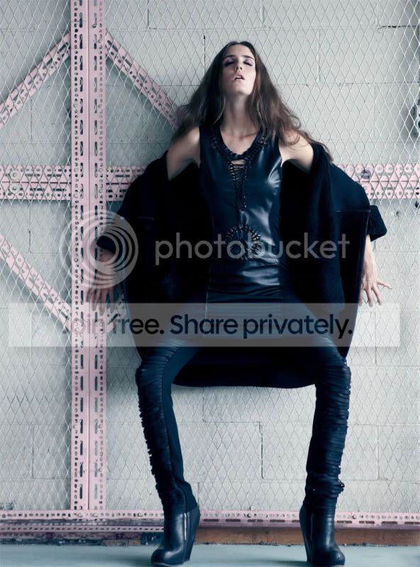 amanda-laine4.jpg